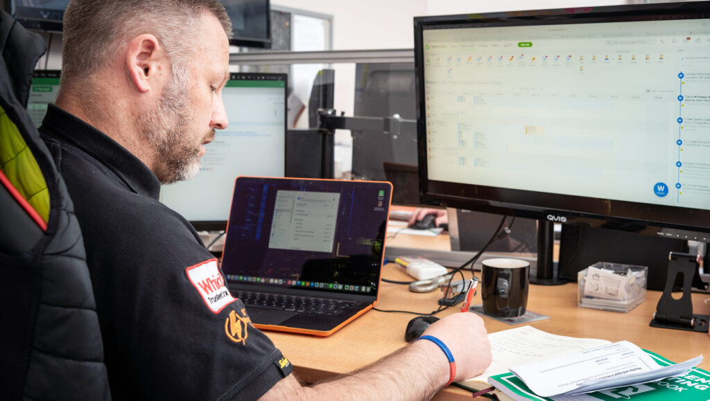 local-torquay-pat-testing-services-from-datel-electrical